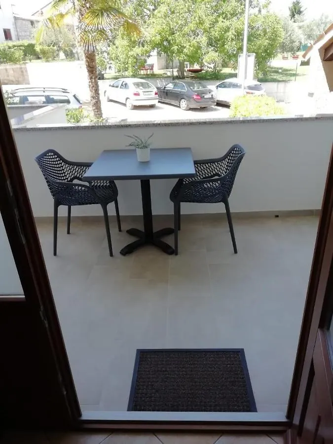 Apartment Mari Funtana