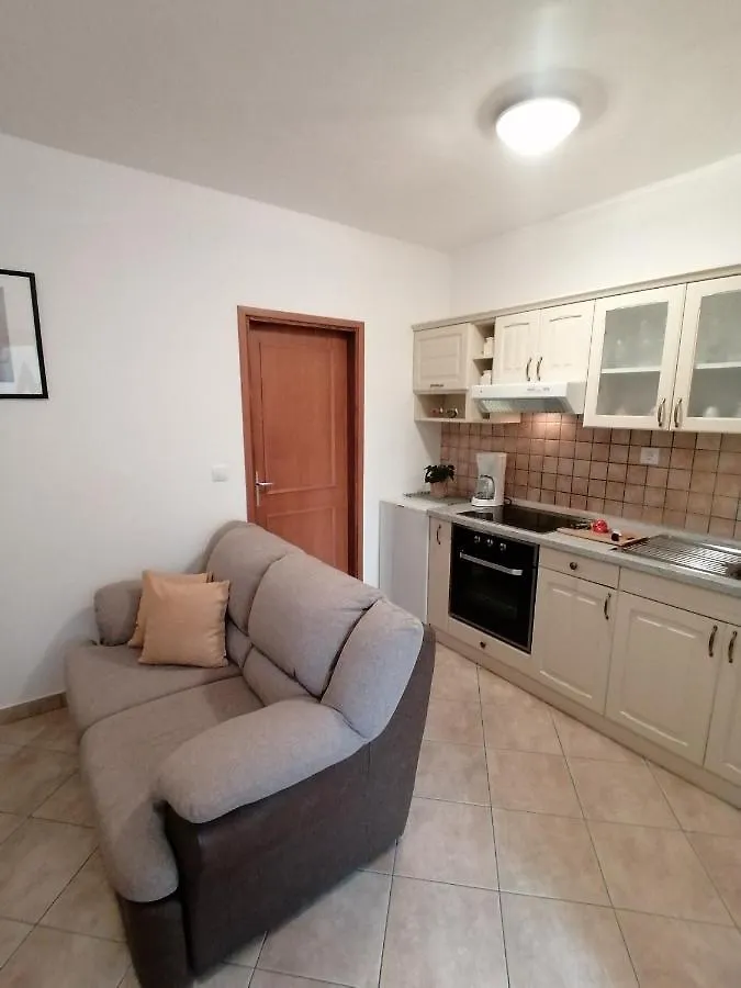 Apartment Mari Funtana